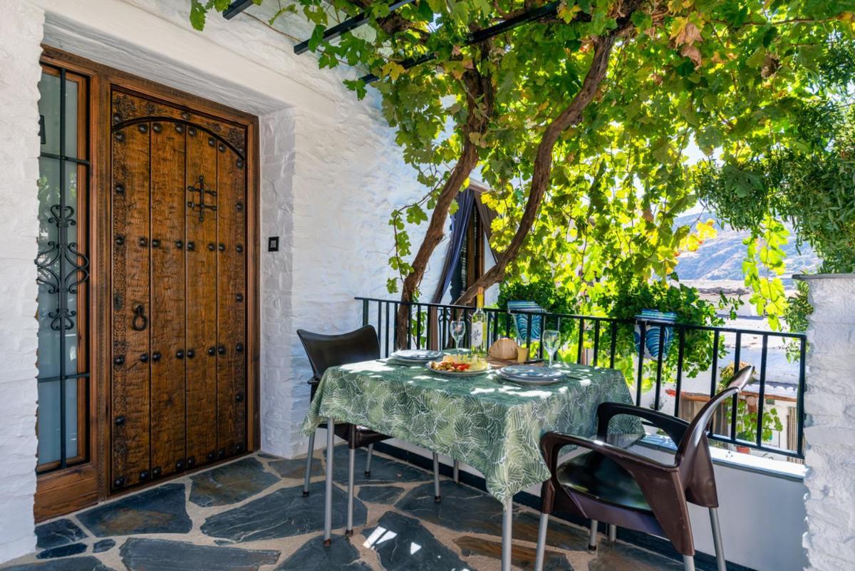 شقة Casa Antonia Capileira La Alpujarra المظهر الخارجي الصورة
